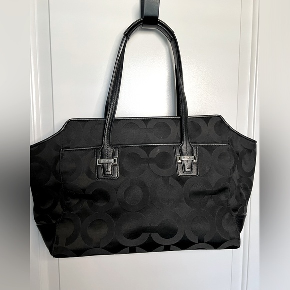 Coach Shoulder Bag - Picture 2 of 10